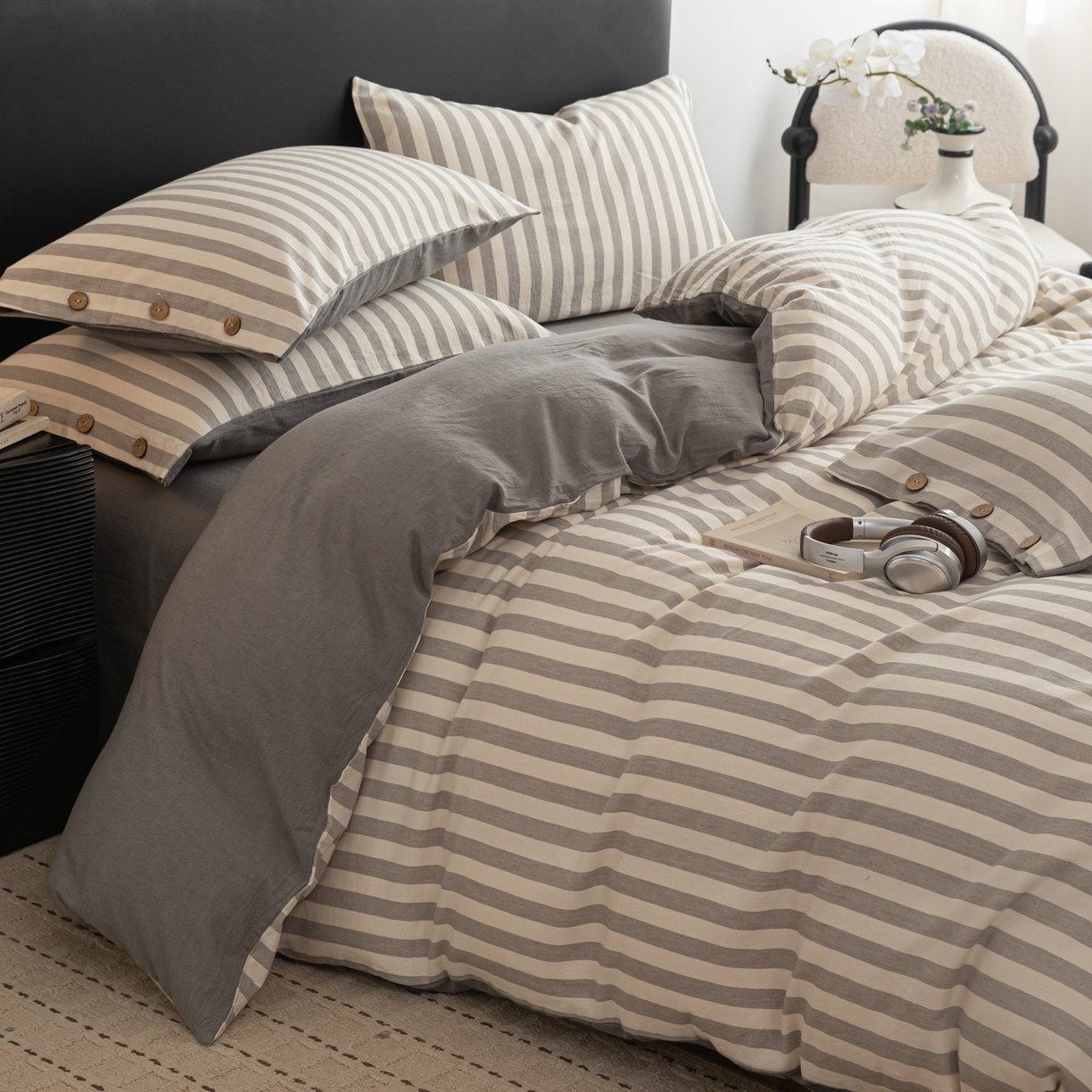 91家纺网 家纺一手货源 找家纺 女子家纺 2026新款A类棉麻纽扣款四件套--条纹格子系列 麻灰-暖梦