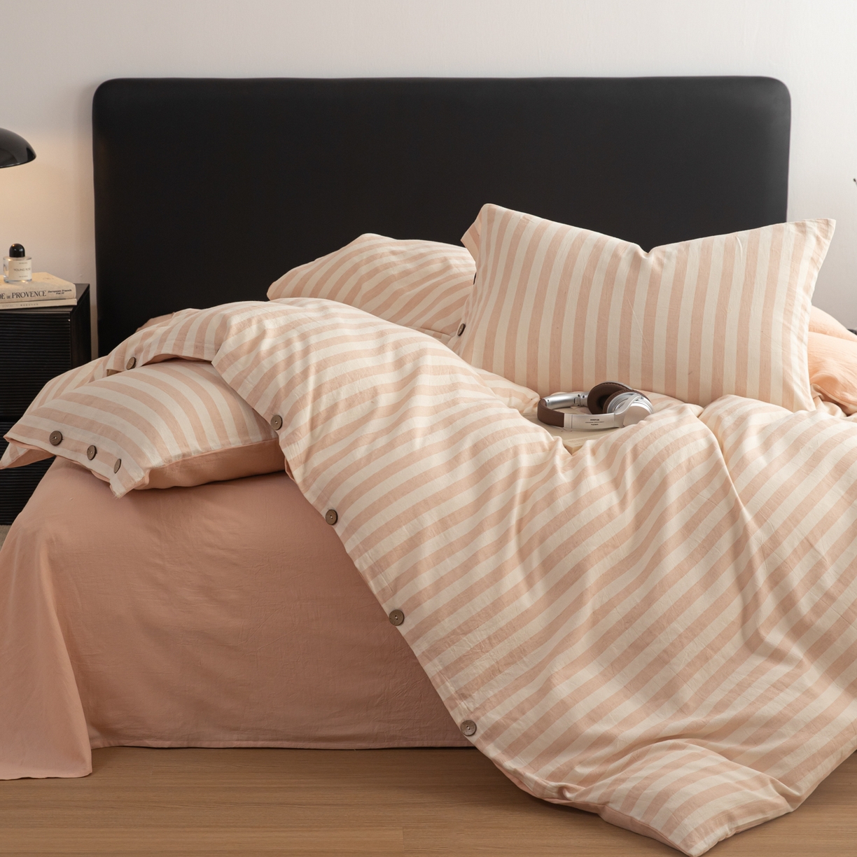 91家纺网 家纺一手货源 找家纺 女子家纺 2026新款A类棉麻纽扣款四件套--条纹格子系列 蜜粉-暖梦