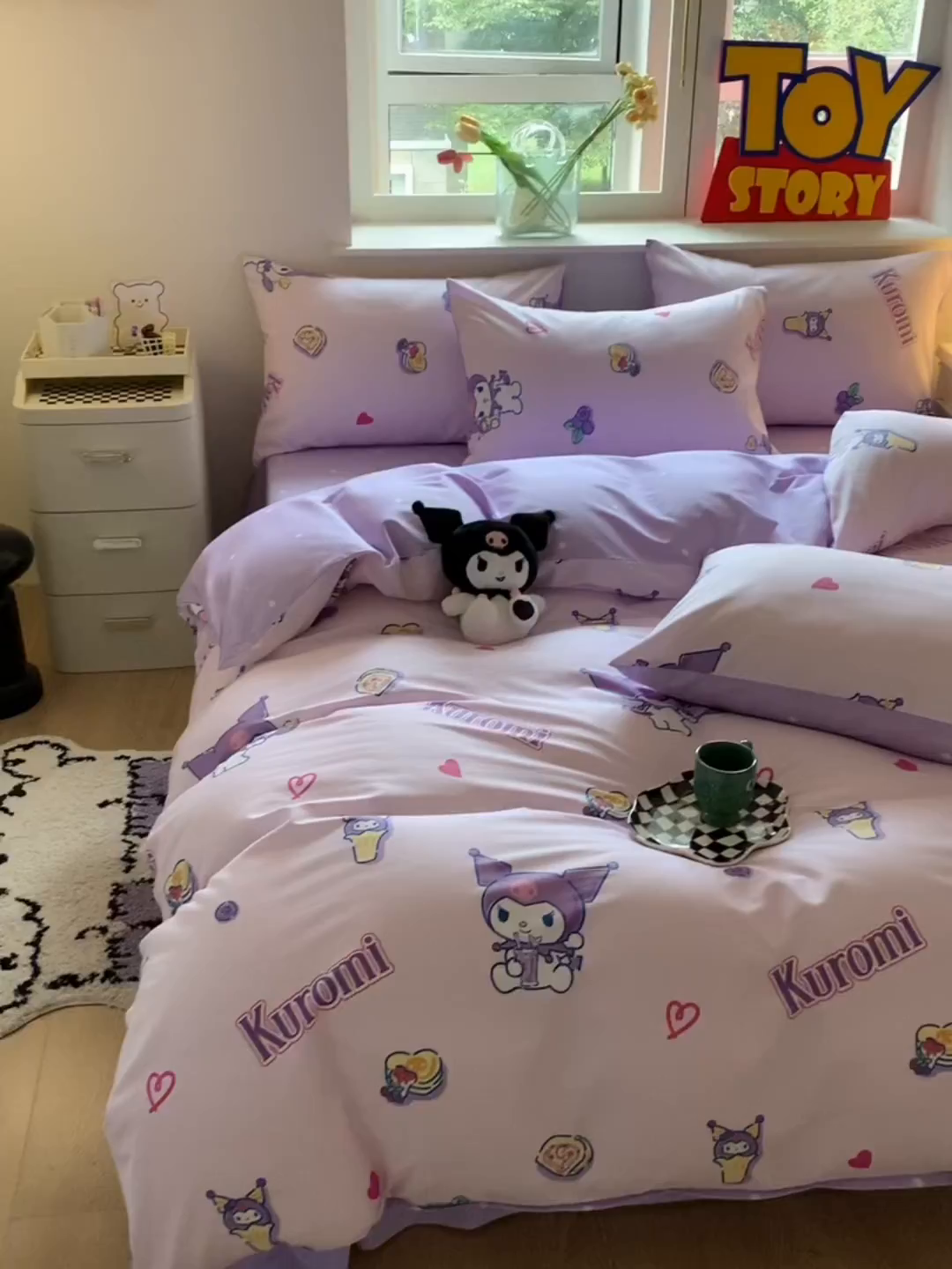 91家纺网 家纺一手货源 找家纺 玉元坊 2026新款正版授权三丽鸥系列全棉纯棉床单四件套学生三件套-库洛米系列 甜甜库洛米【简约款】