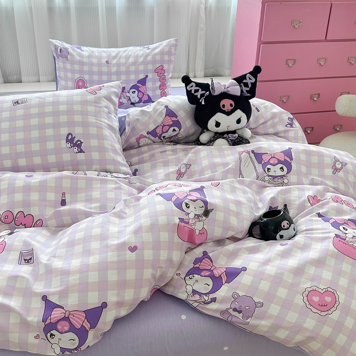 91家纺网 家纺一手货源 找家纺 玉元坊 2026新款正版授权三丽鸥系列全棉纯棉床单四件套学生三件套-库洛米系列 紫格库洛米【简约款】