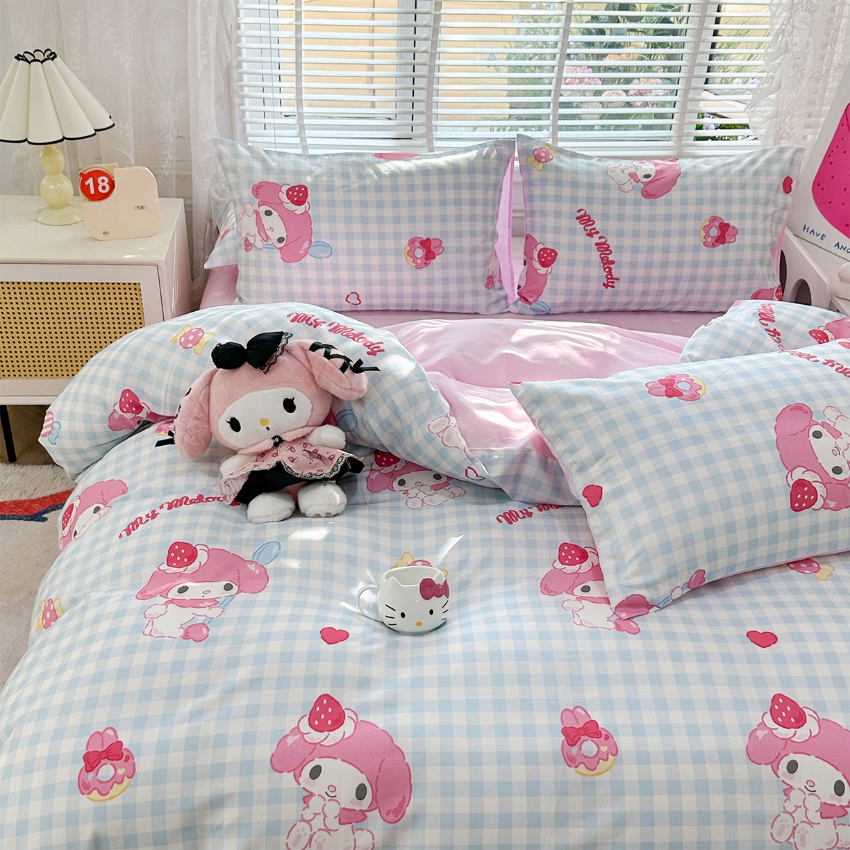 91家纺网 家纺一手货源 找家纺 玉元坊 2026新款正版授权三丽鸥系列全棉纯棉床单四件套学生三件套-美乐蒂系列 乖乖美乐蒂【简约款】