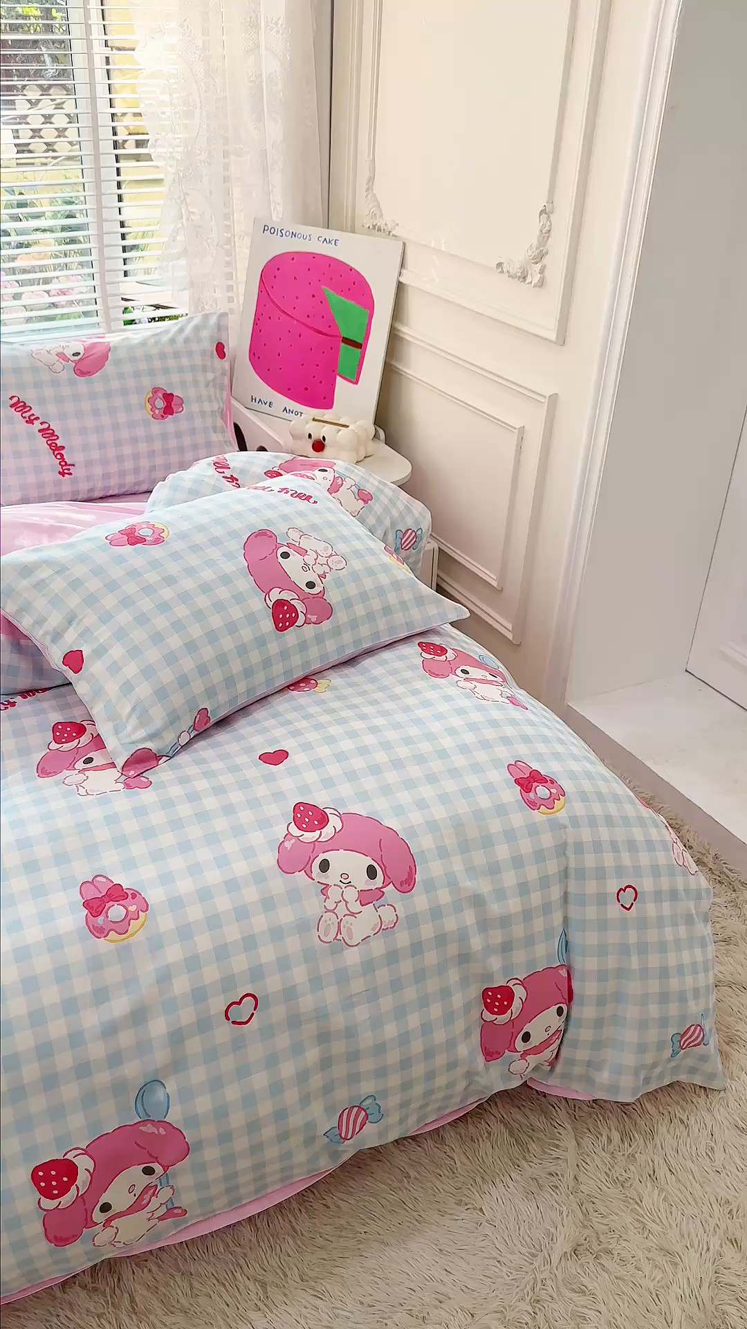 91家纺网 家纺一手货源 找家纺 玉元坊 2026新款正版授权三丽鸥系列全棉纯棉床单四件套学生三件套-美乐蒂系列 乖乖美乐蒂【简约款】