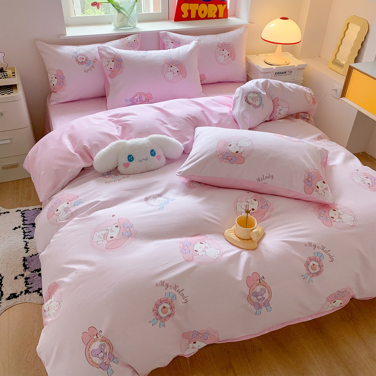 91家纺网 家纺一手货源 找家纺 玉元坊 2026新款正版授权三丽鸥系列全棉纯棉床单四件套学生三件套-美乐蒂系列 小兔美乐蒂【简约款】