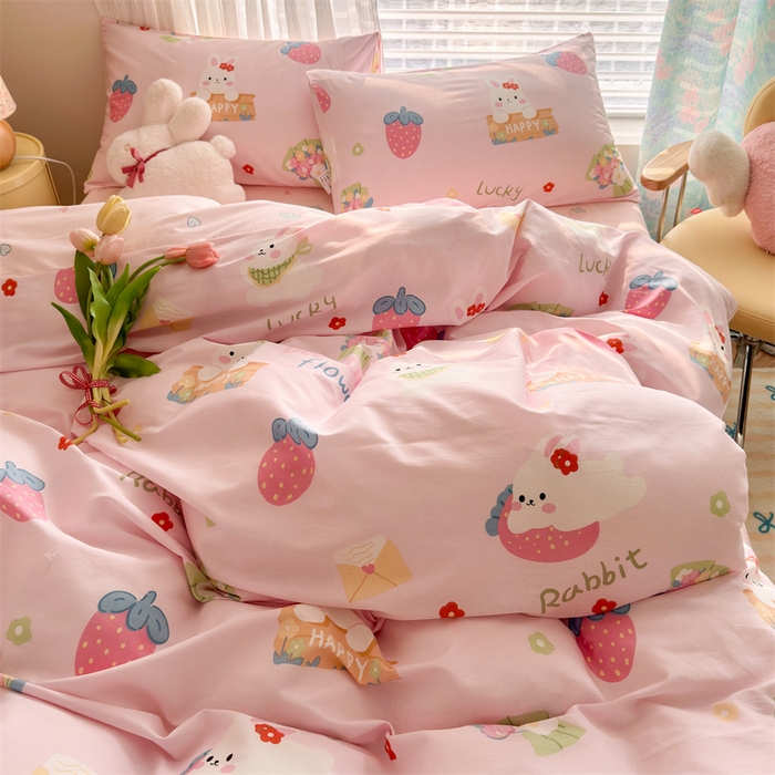 91家纺网 家纺一手货源 找家纺 名兮家居 2026跑量款全棉印花四件套 草莓小白兔