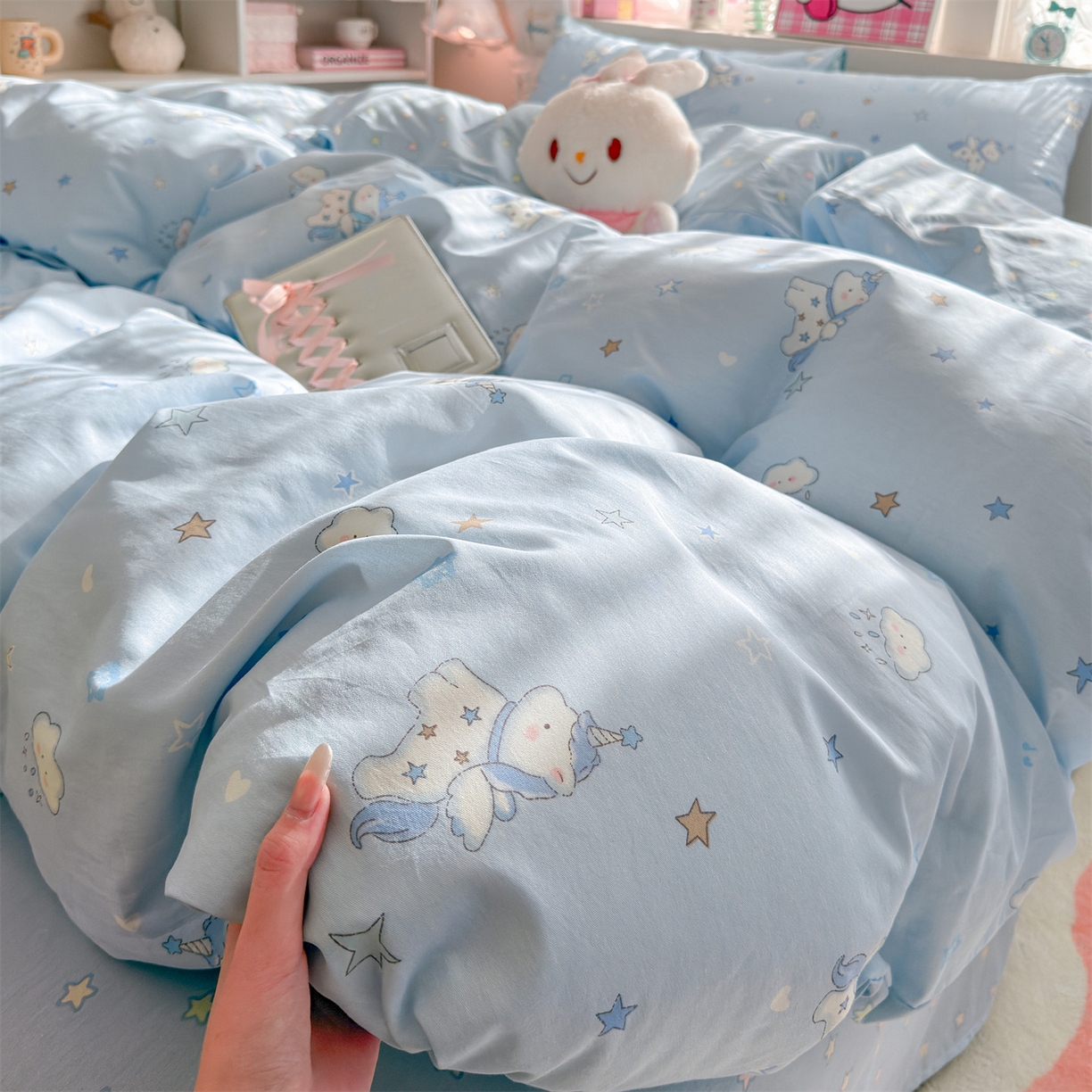 91家纺网 家纺一手货源 找家纺 名兮家居 2026跑量款全棉印花四件套 独角兽蓝