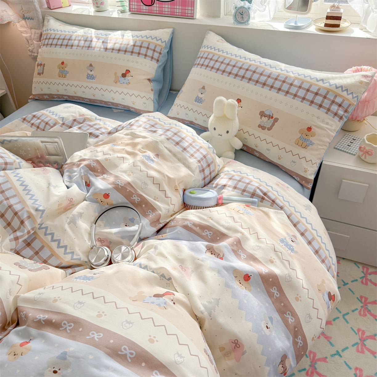 91家纺网 家纺一手货源 找家纺 名兮家居 2026跑量款全棉印花四件套 费尔岛狗狗