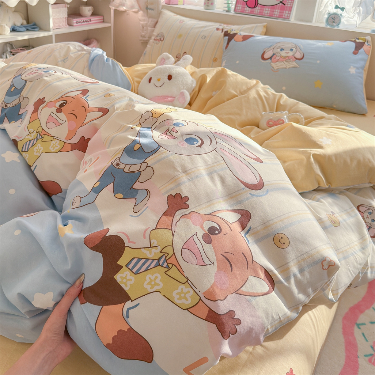 91家纺网 家纺一手货源 找家纺 名兮家居 2026跑量款全棉印花四件套 狐兔小分队