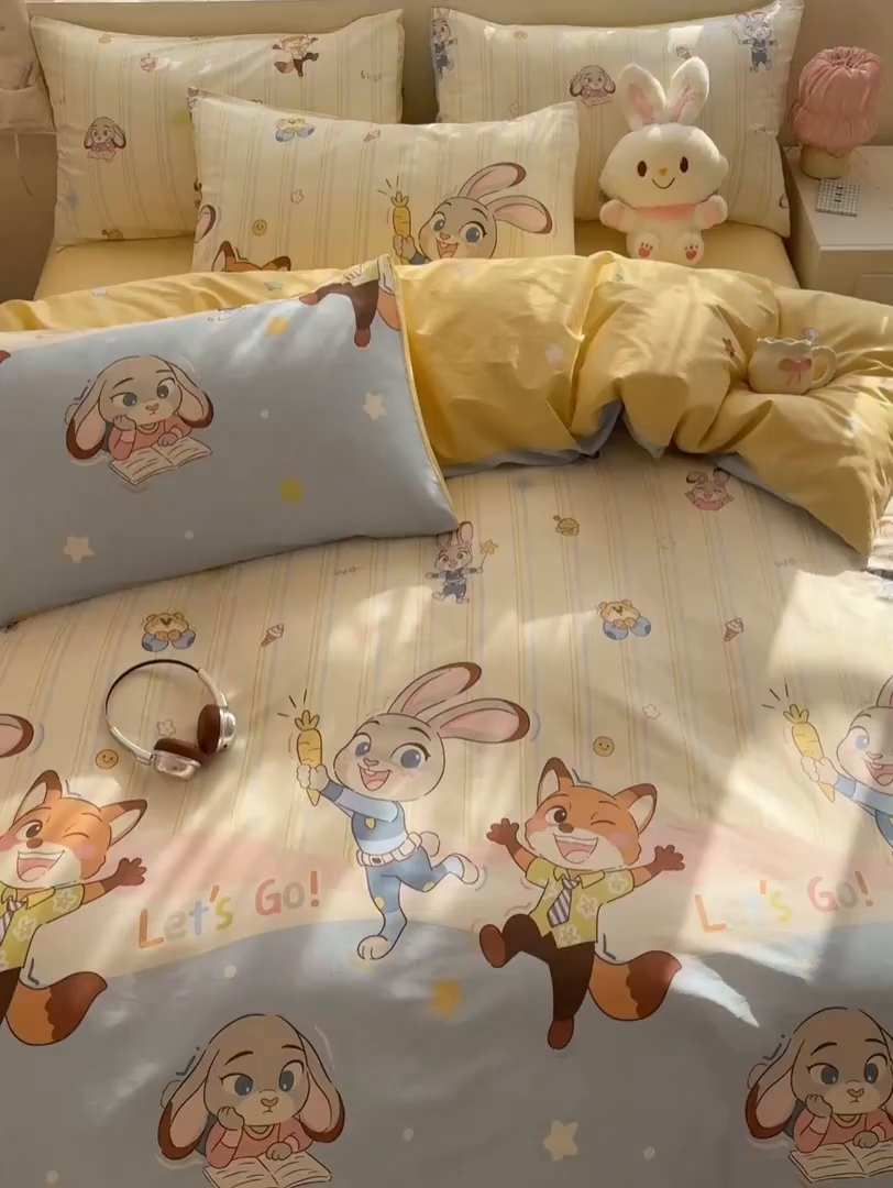 91家纺网 家纺一手货源 找家纺 名兮家居 2026跑量款全棉印花四件套 狐兔小分队