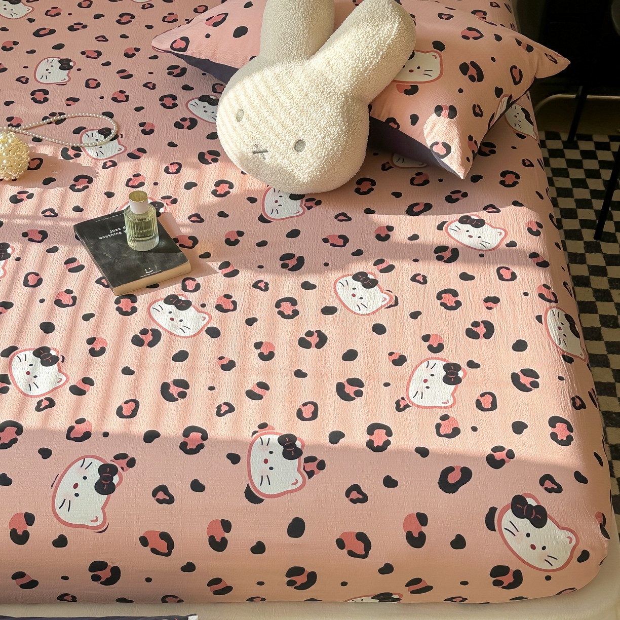 91家纺网 家纺一手货源 找家纺 繁花家居 2026新款泡芙棉云感木棉邹邹纱单床笠床单单件学生床 粉豹喵爪