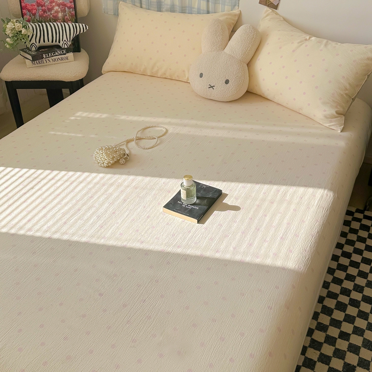 91家纺网 家纺一手货源 找家纺 繁花家居 2026新款泡芙棉云感木棉邹邹纱单床笠床单单件学生床 粉光织梦