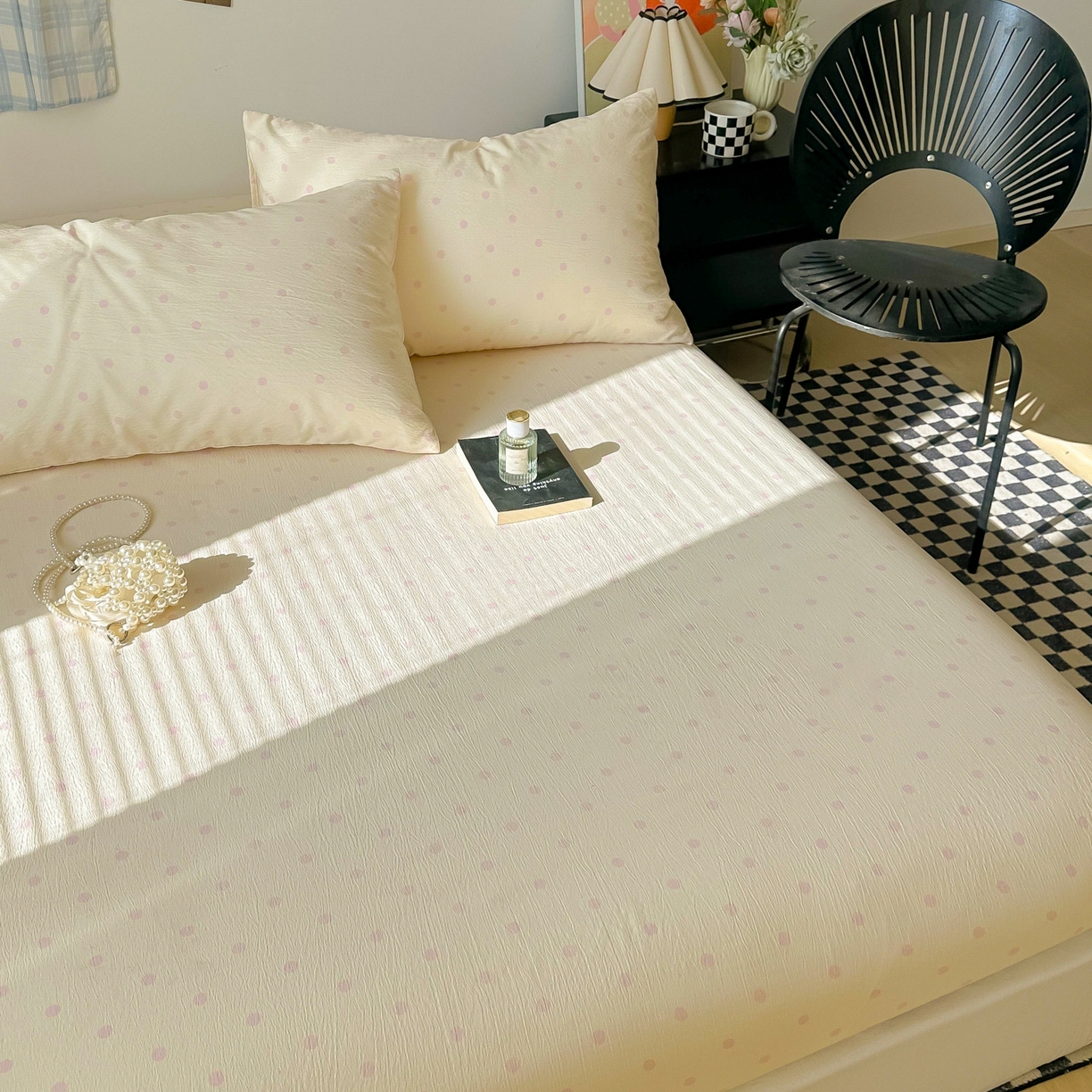 91家纺网 家纺一手货源 找家纺 繁花家居 2026新款泡芙棉云感木棉邹邹纱单床笠床单单件学生床 粉光织梦