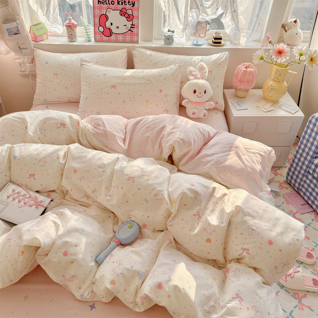 91家纺网 家纺一手货源 找家纺 名兮家居 2026跑量款全棉印花四件套 奶油兔兔