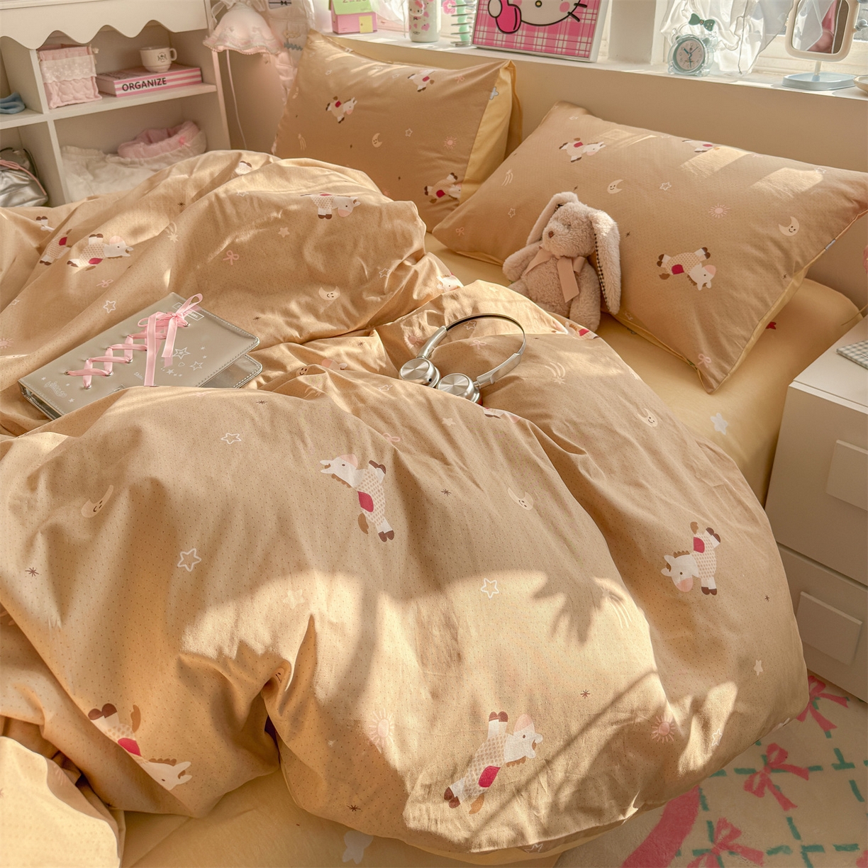 91家纺网 家纺一手货源 找家纺 名兮家居 2026跑量款全棉印花四件套 暖暖小马梦