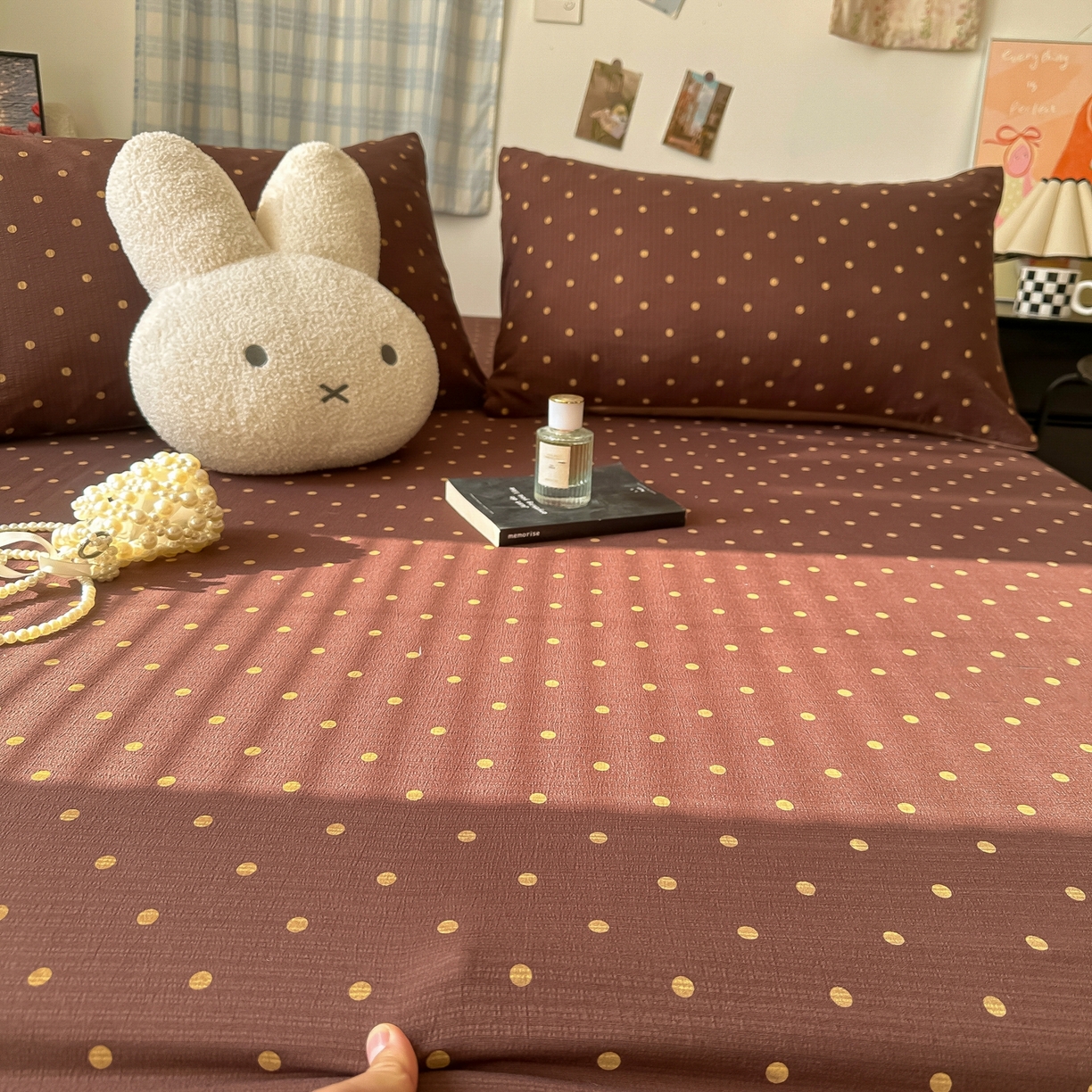 91家纺网 家纺一手货源 找家纺 繁花家居 2026新款泡芙棉云感木棉邹邹纱单床笠床单单件学生床 焦糖波点