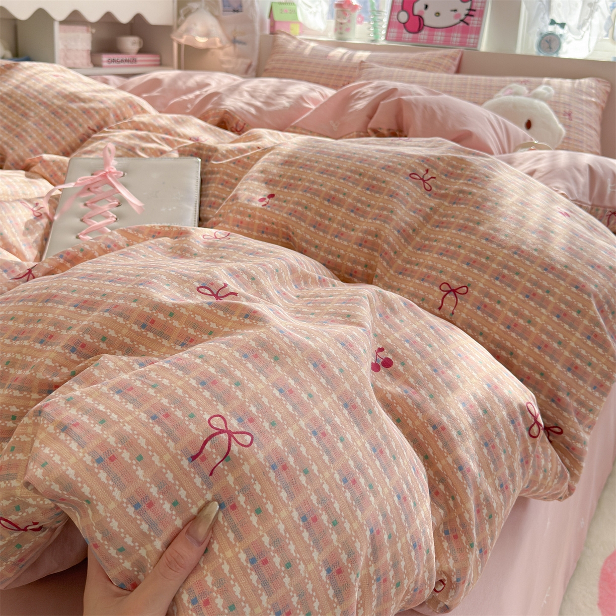 91家纺网 家纺一手货源 找家纺 名兮家居 2026跑量款全棉印花四件套 樱桃蝴蝶结