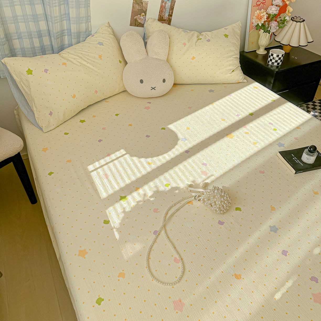 91家纺网 家纺一手货源 找家纺 繁花家居 2026新款泡芙棉云感木棉邹邹纱单床笠床单单件学生床 奶黄星芒