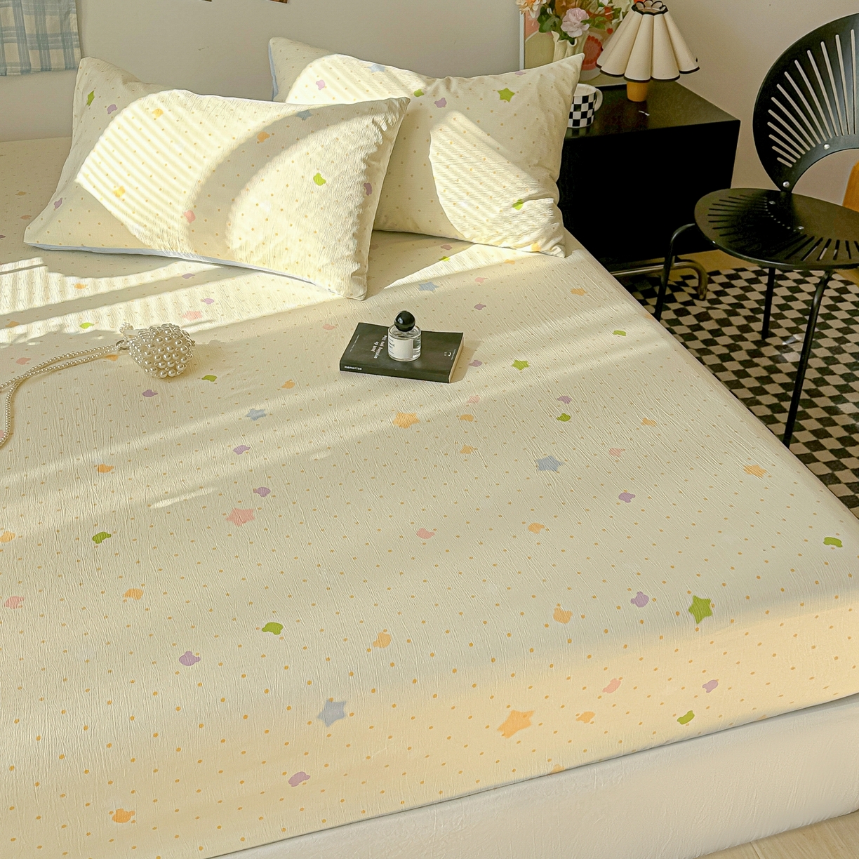 91家纺网 家纺一手货源 找家纺 繁花家居 2026新款泡芙棉云感木棉邹邹纱单床笠床单单件学生床 奶黄星芒