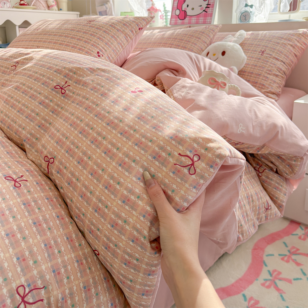 91家纺网 家纺一手货源 找家纺 名兮家居 2026跑量款全棉印花四件套 樱桃蝴蝶结