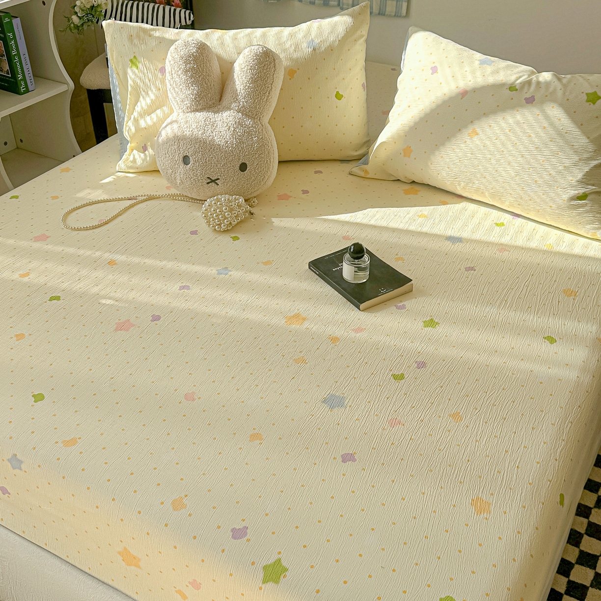 91家纺网 家纺一手货源 找家纺 繁花家居 2026新款泡芙棉云感木棉邹邹纱单床笠床单单件学生床 奶黄星芒