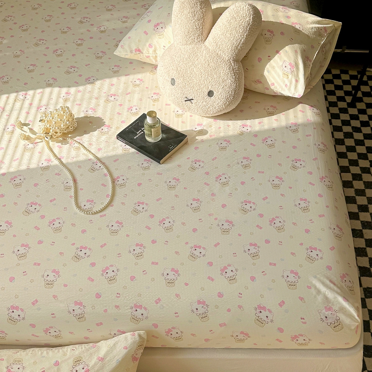 91家纺网 家纺一手货源 找家纺 繁花家居 2026新款泡芙棉云感木棉邹邹纱单床笠床单单件学生床 奶雾喵语