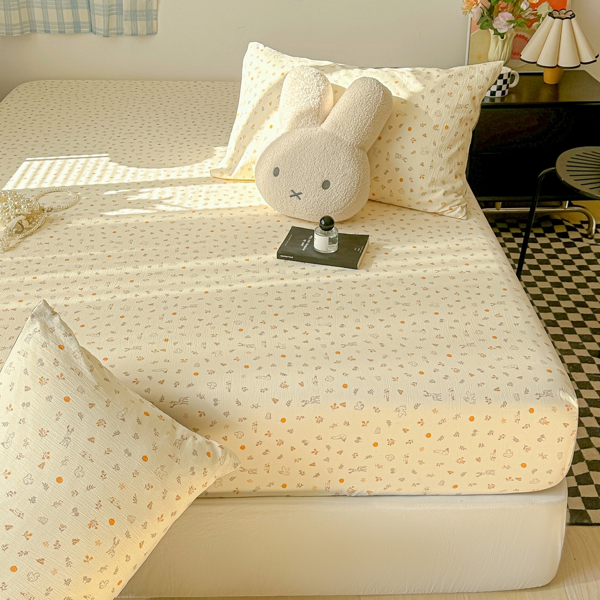 91家纺网 家纺一手货源 找家纺 繁花家居 2026新款泡芙棉云感木棉邹邹纱单床笠床单单件学生床 奶杏碎影