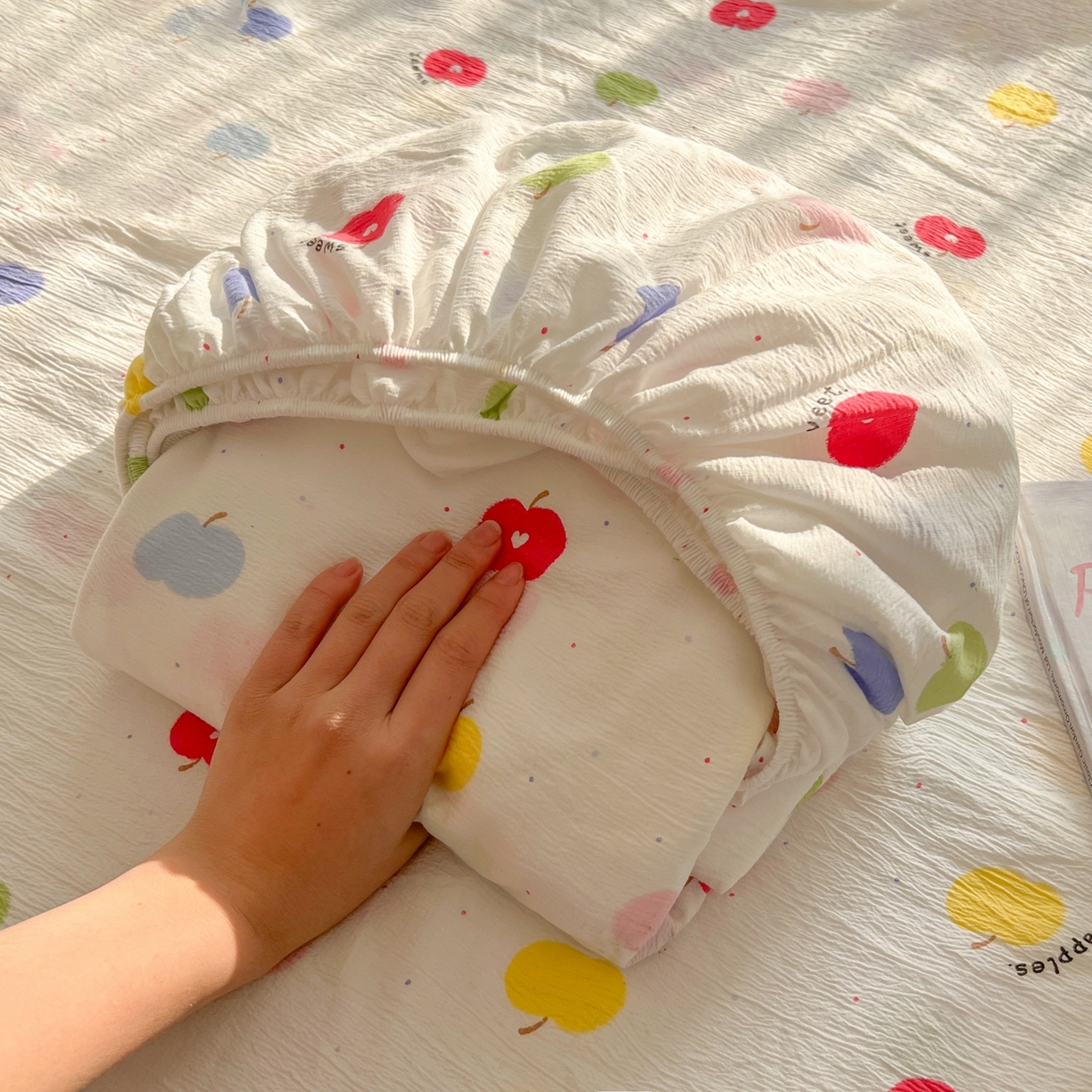 繁花家居 2026新款泡芙棉云感木棉邹邹纱单床笠床单单件学生床 糖渍苹果