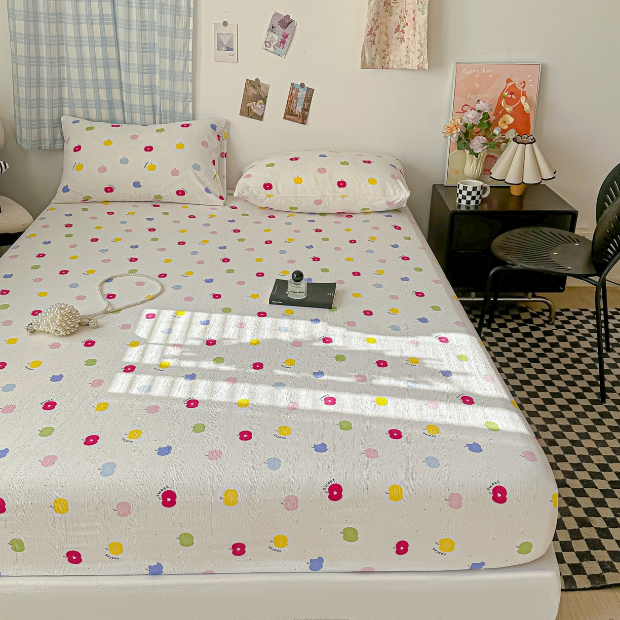 91家纺网 家纺一手货源 找家纺 繁花家居 2026新款泡芙棉云感木棉邹邹纱单床笠床单单件学生床 糖渍苹果