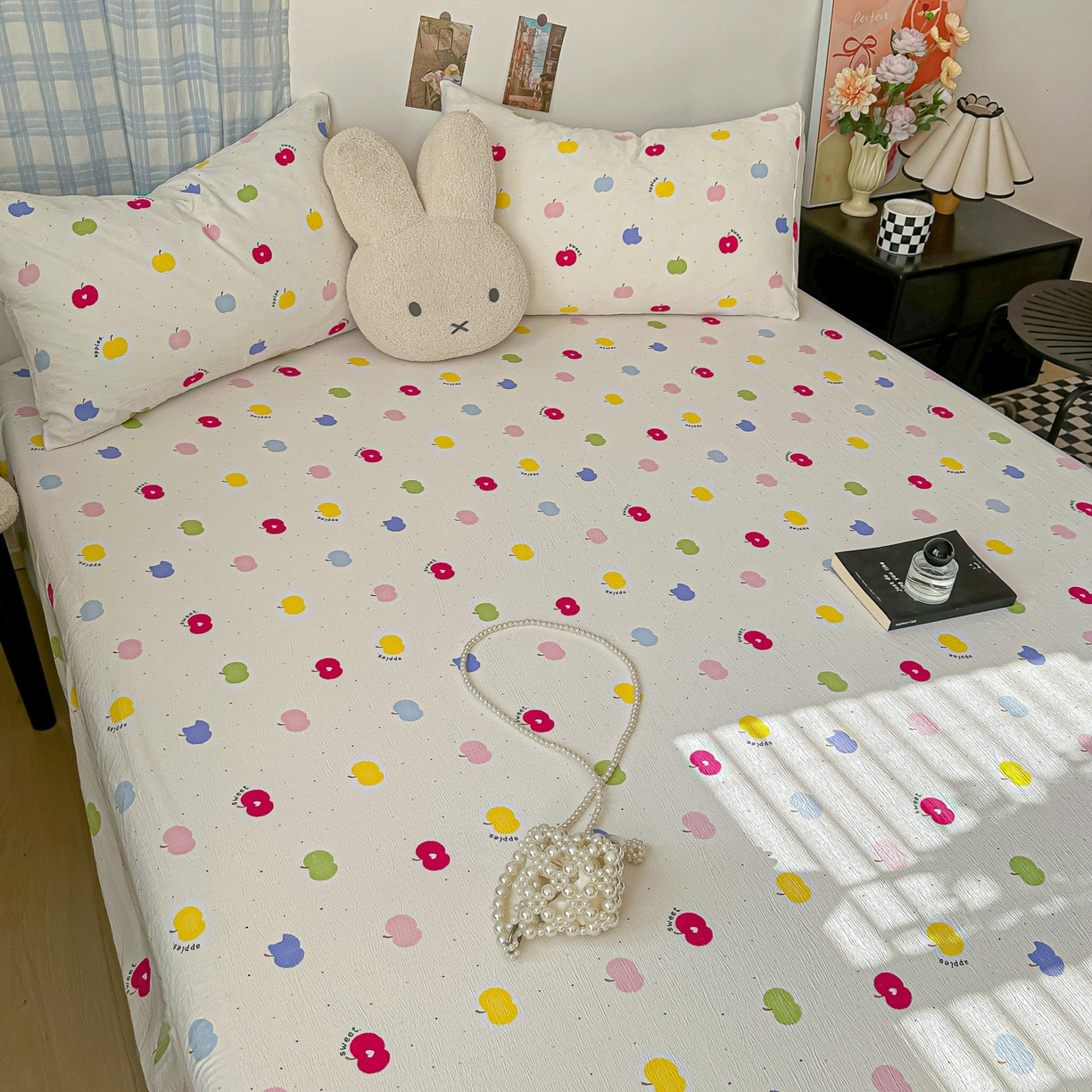 91家纺网 家纺一手货源 找家纺 繁花家居 2026新款泡芙棉云感木棉邹邹纱单床笠床单单件学生床 糖渍苹果