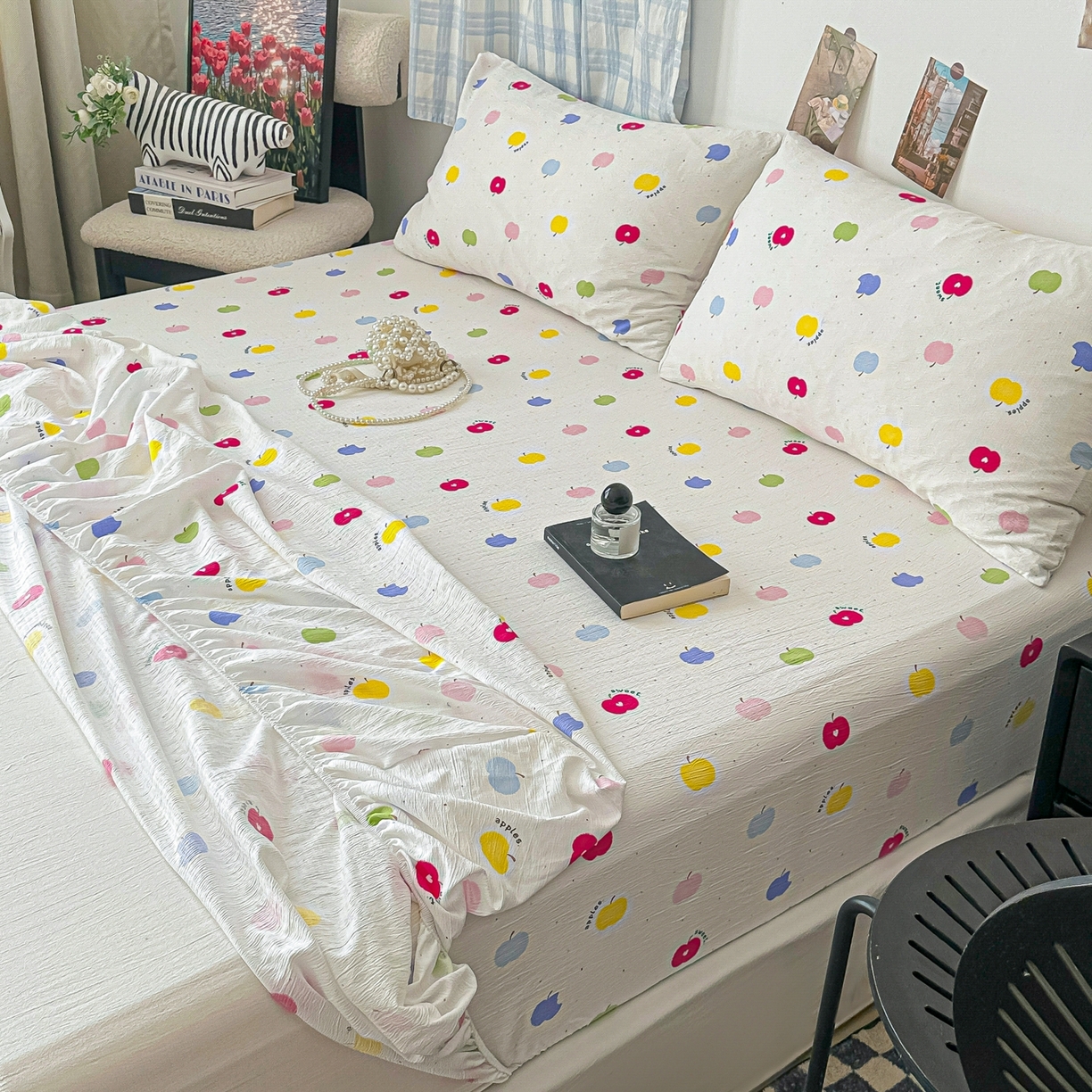 91家纺网 家纺一手货源 找家纺 繁花家居 2026新款泡芙棉云感木棉邹邹纱单床笠床单单件学生床 糖渍苹果