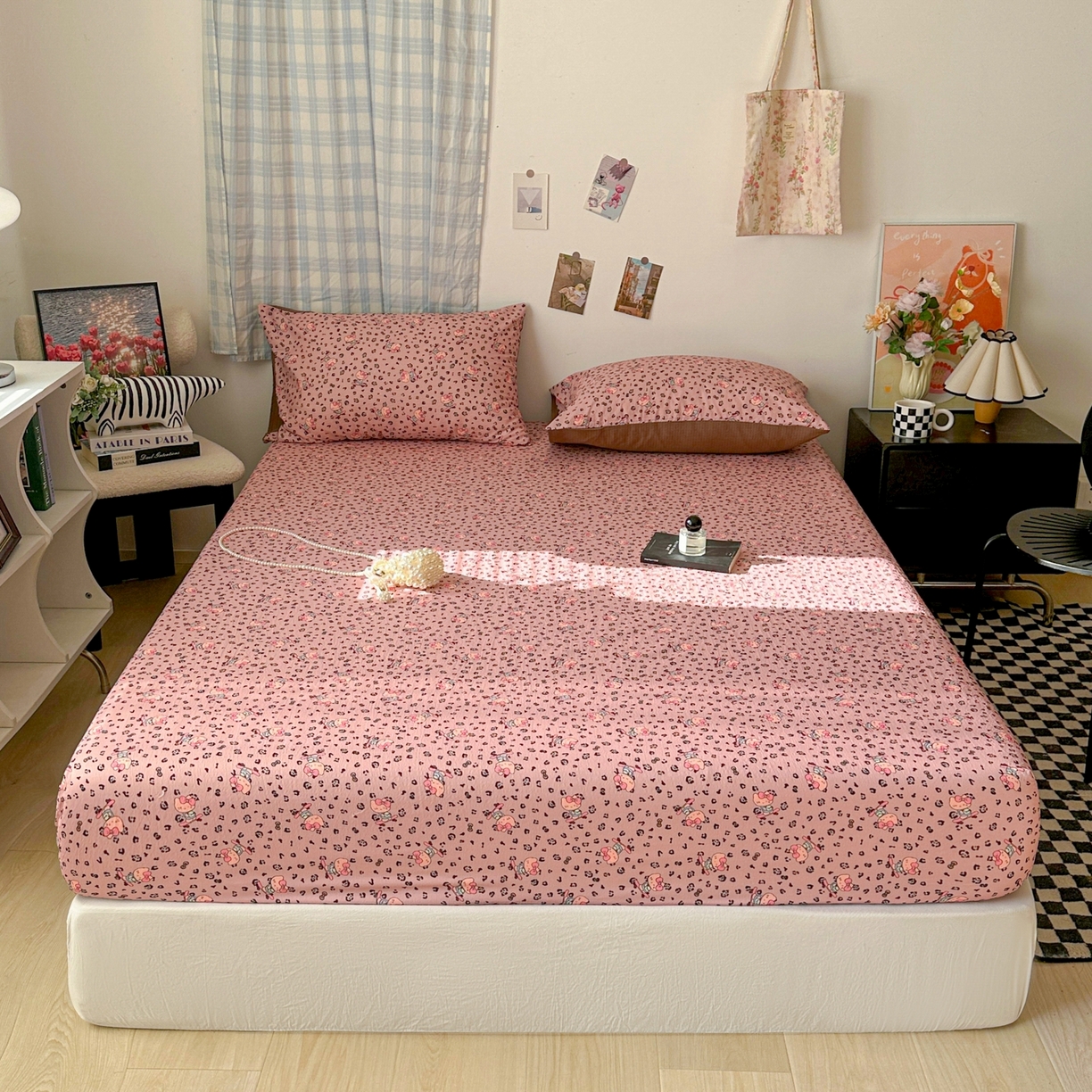 91家纺网 家纺一手货源 找家纺 繁花家居 2026新款泡芙棉云感木棉邹邹纱单床笠床单单件学生床 甜莓粉喵