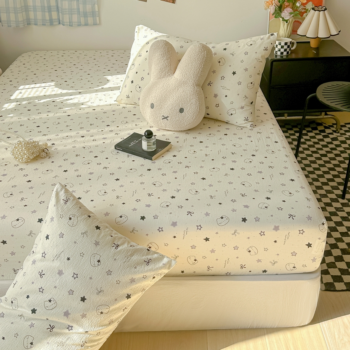 91家纺网 家纺一手货源 找家纺 繁花家居 2026新款泡芙棉云感木棉邹邹纱单床笠床单单件学生床 月白星喵