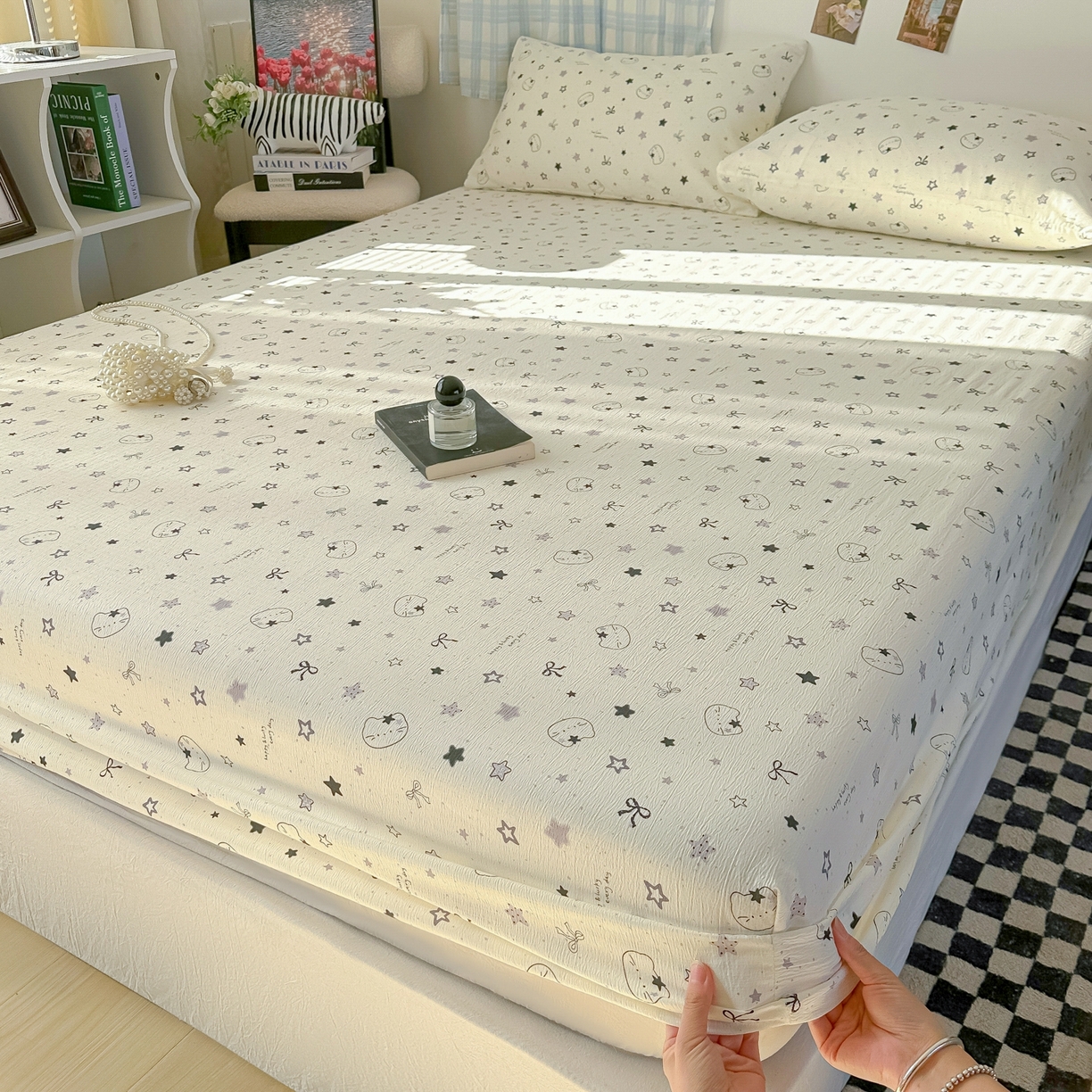 91家纺网 家纺一手货源 找家纺 繁花家居 2026新款泡芙棉云感木棉邹邹纱单床笠床单单件学生床 月白星喵