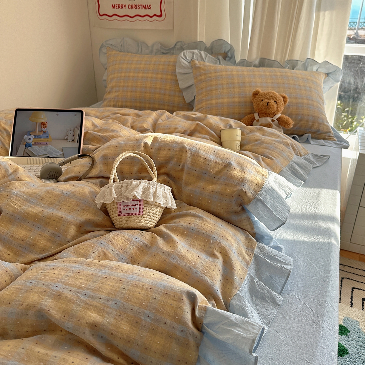 91家纺网 家纺一手货源 找家纺 桃子家居 2026新款A类韩版花边纯棉色织提花格子撞色奶油四件套 棉花边提花-蓝黄格