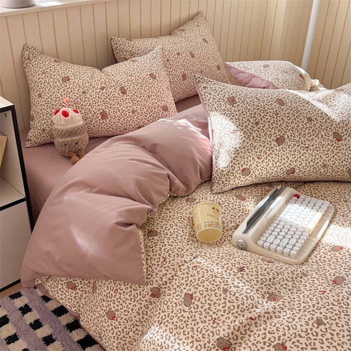 91家纺网 家纺一手货源 找家纺 夜笙家纺 2026新款古法水洗仿棉云感四件套 豹纹猫