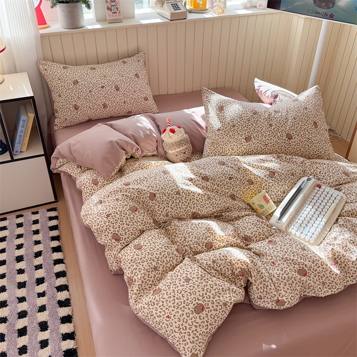 91家纺网 家纺一手货源 找家纺 夜笙家纺 2026新款古法水洗仿棉云感四件套 豹纹猫