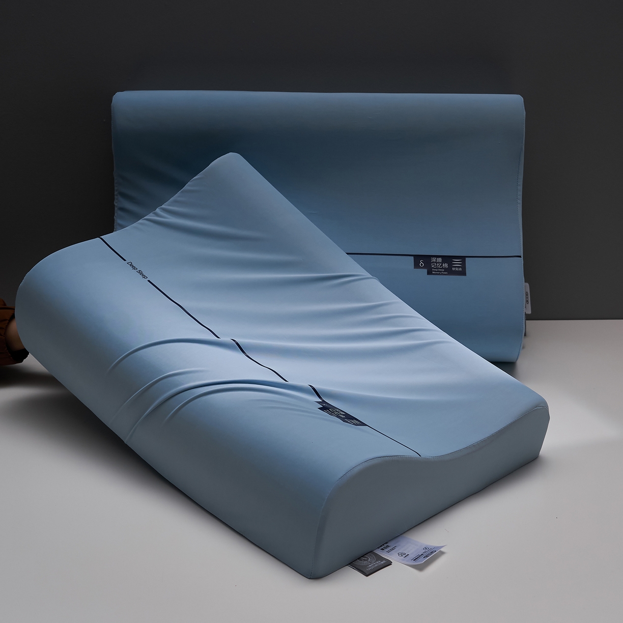 91家纺网 家纺一手货源 找家纺 鼎盛乳胶 2026新款深睡记忆棉波浪枕枕头枕芯 蓝