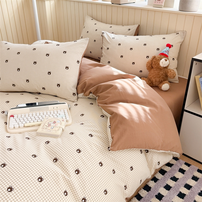 91家纺网 家纺一手货源 找家纺 夜笙家纺 2026新款古法水洗仿棉云感四件套 格调熊