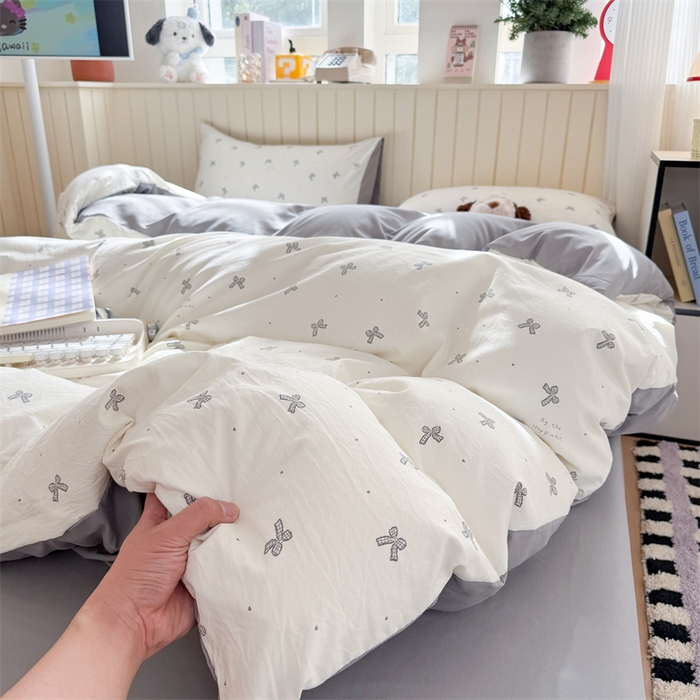 91家纺网 家纺一手货源 找家纺 夜笙家纺 2026新款古法水洗仿棉云感四件套 灰蝴蝶