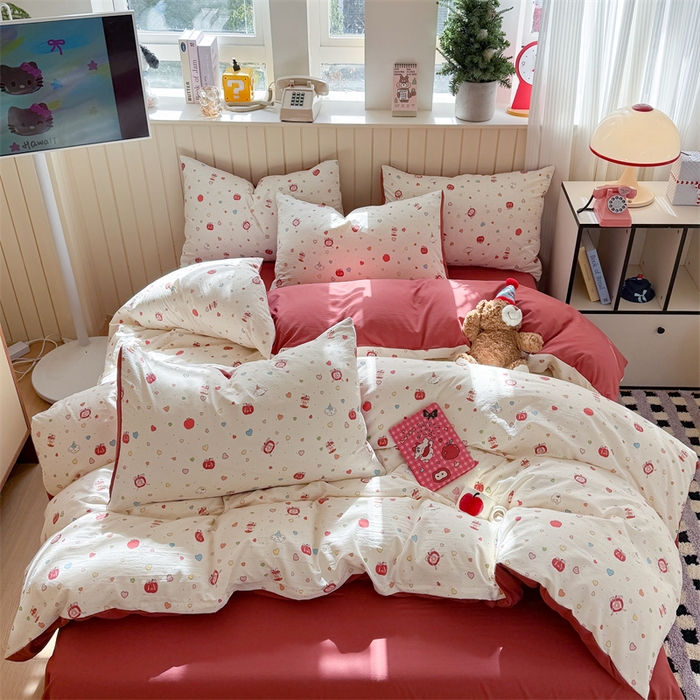 91家纺网 家纺一手货源 找家纺 夜笙家纺 2026新款古法水洗仿棉云感四件套 苹果乐园