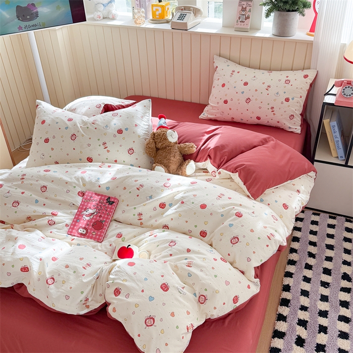 91家纺网 家纺一手货源 找家纺 夜笙家纺 2026新款古法水洗仿棉云感四件套 苹果乐园