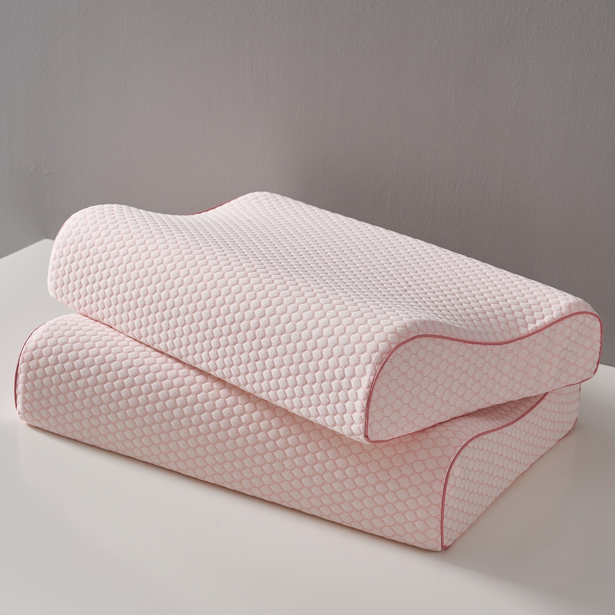 91家纺网 家纺一手货源 找家纺 鼎盛乳胶 2026新款水立方太空记忆枕枕头枕芯 粉