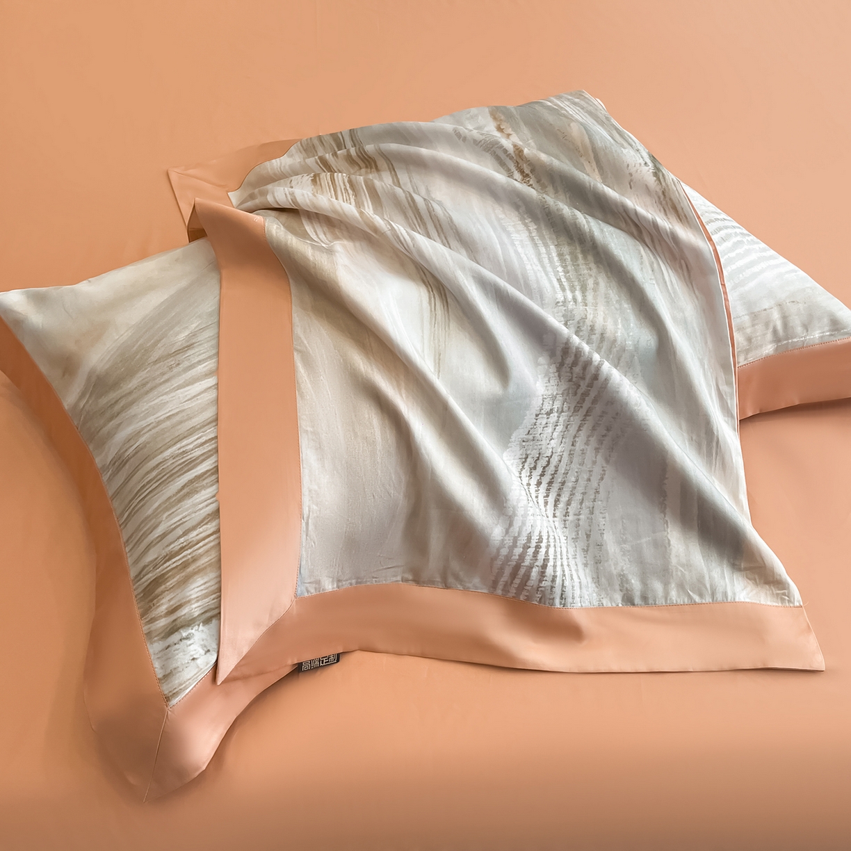 91家纺网 家纺一手货源 找家纺 置顶家纺 2026春夏新款数码印花亲肤棉系列四件套-瓦伦西亚 瓦伦西亚-暖橙