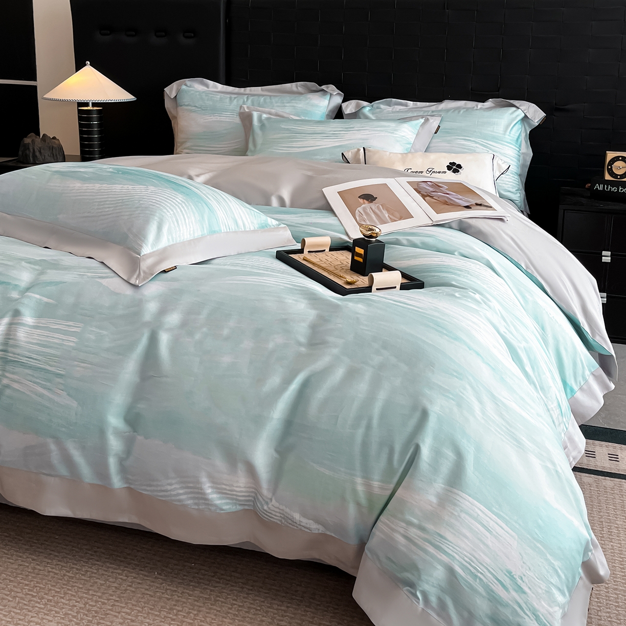 91家纺网 家纺一手货源 找家纺 置顶家纺 2026春夏新款数码印花亲肤棉系列四件套-瓦伦西亚 瓦伦西亚-山灰