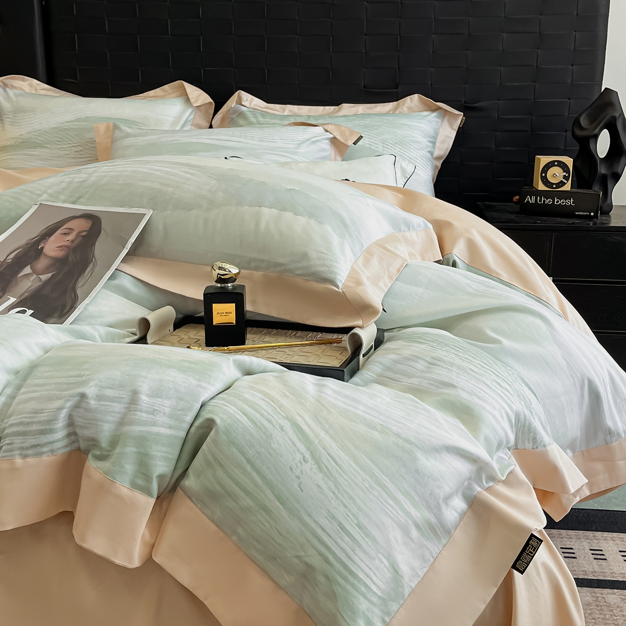 91家纺网 家纺一手货源 找家纺 置顶家纺 2026春夏新款数码印花亲肤棉系列四件套-瓦伦西亚 瓦伦西亚-浅香槟