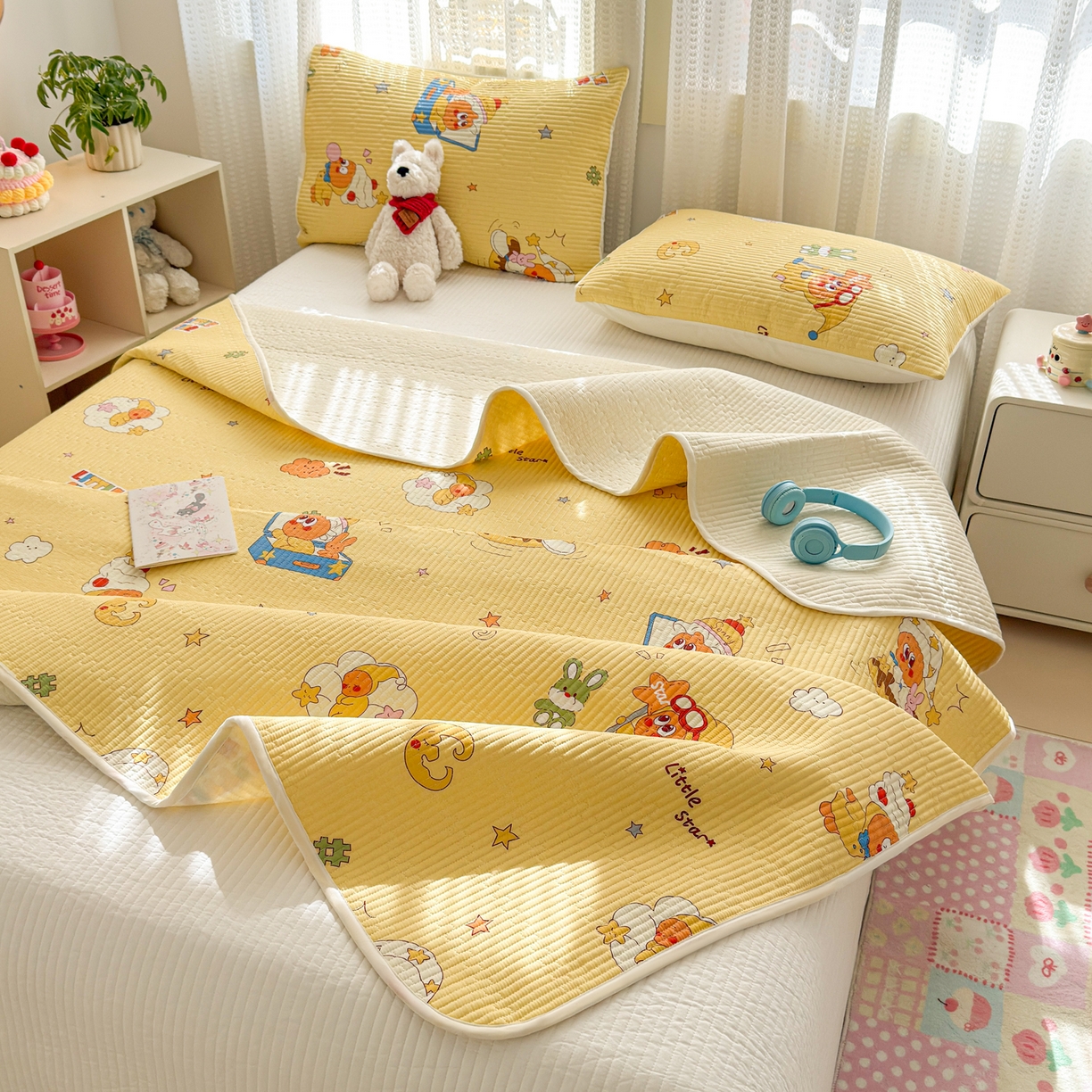 91家纺网 家纺一手货源 找家纺 妮可 2026新款热款花型印花全棉夹棉多功能床垫-床盖 阳光星星人