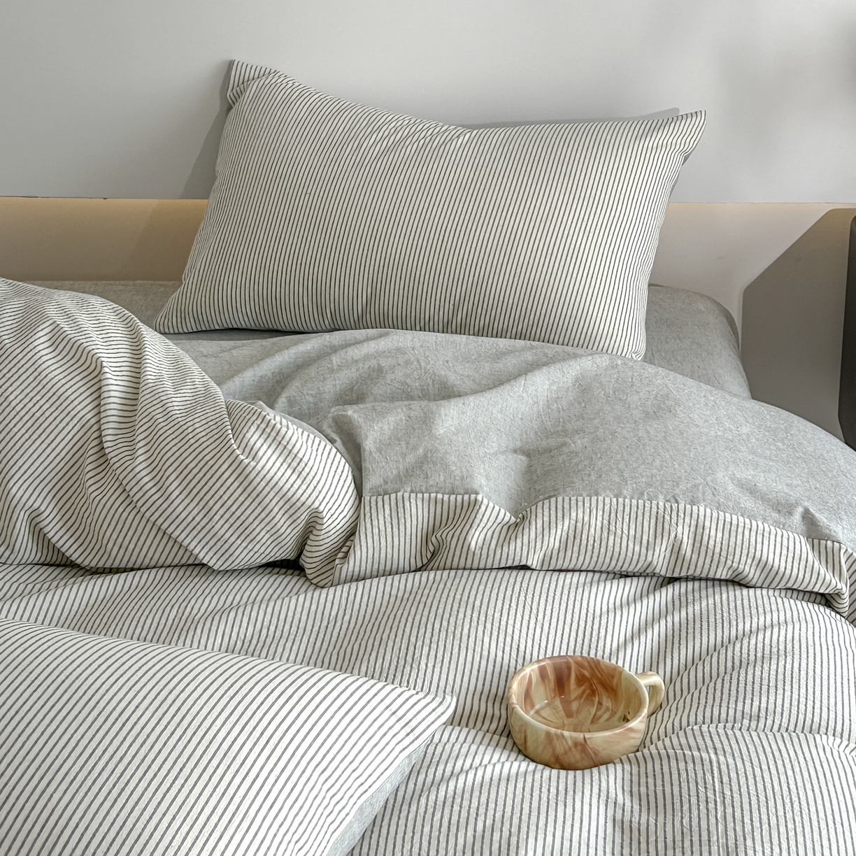 91家纺网 家纺一手货源 找家纺 ab家纺 2026新款条纹色织棉麻四件套 禾野-黑