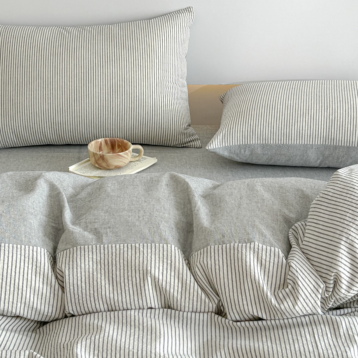 91家纺网 家纺一手货源 找家纺 ab家纺 2026新款条纹色织棉麻四件套 禾野-黑