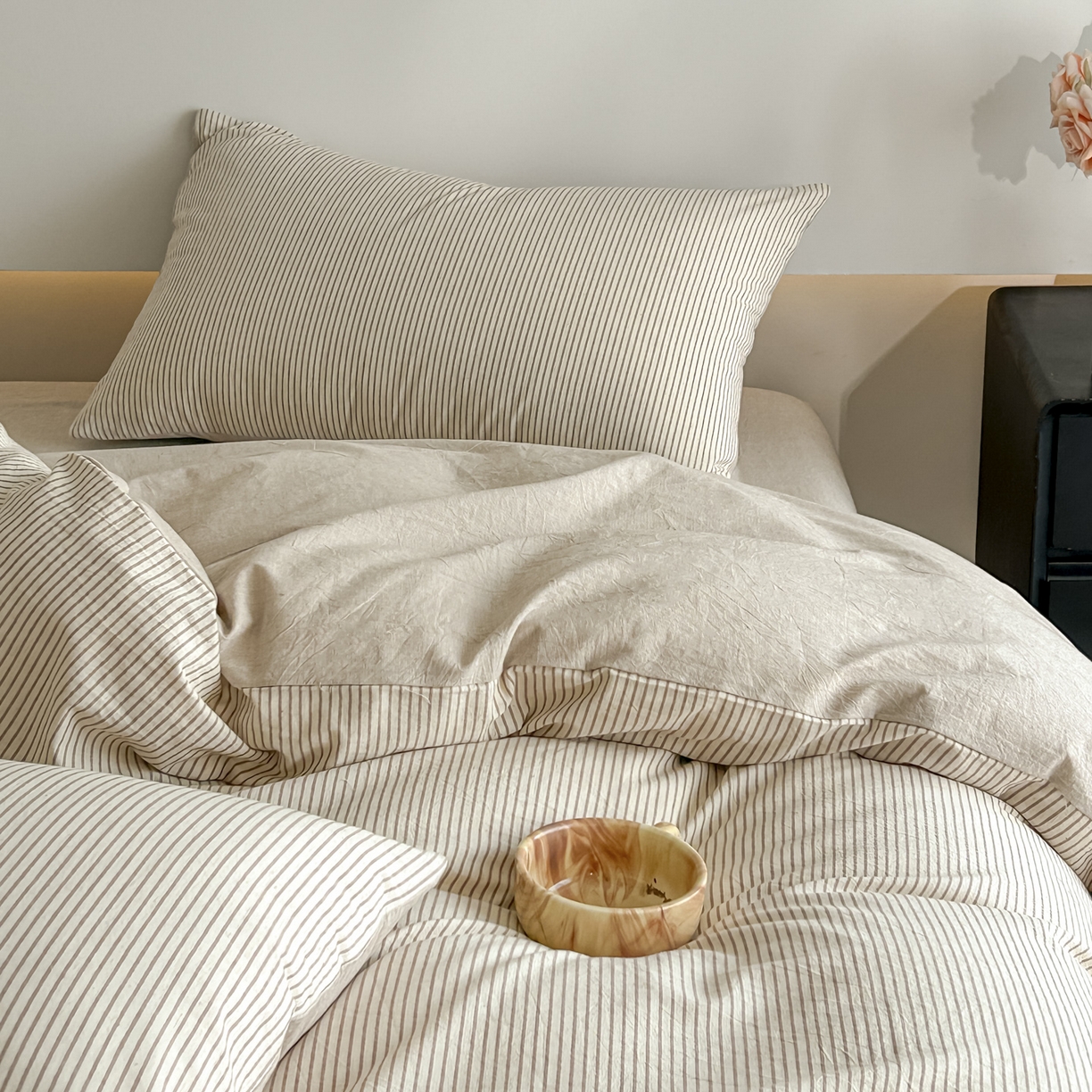 91家纺网 家纺一手货源 找家纺 ab家纺 2026新款条纹色织棉麻四件套 禾野-浅咖