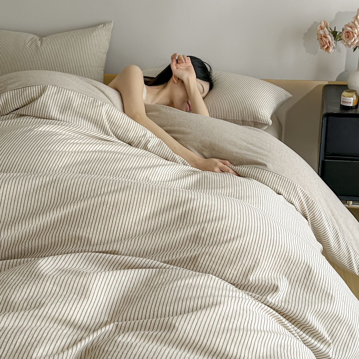 91家纺网 家纺一手货源 找家纺 ab家纺 2026新款条纹色织棉麻四件套 禾野-浅咖