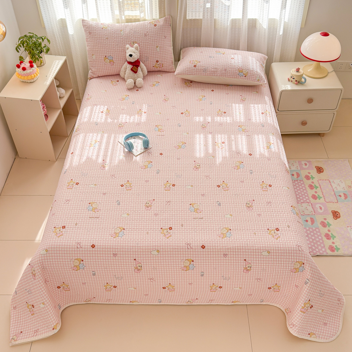 91家纺网 家纺一手货源 找家纺 妮可 2026新款热款花型印花全棉夹棉多功能床垫-床盖 粉粉星星人